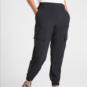 NWT athleta Chelsea utility jogger